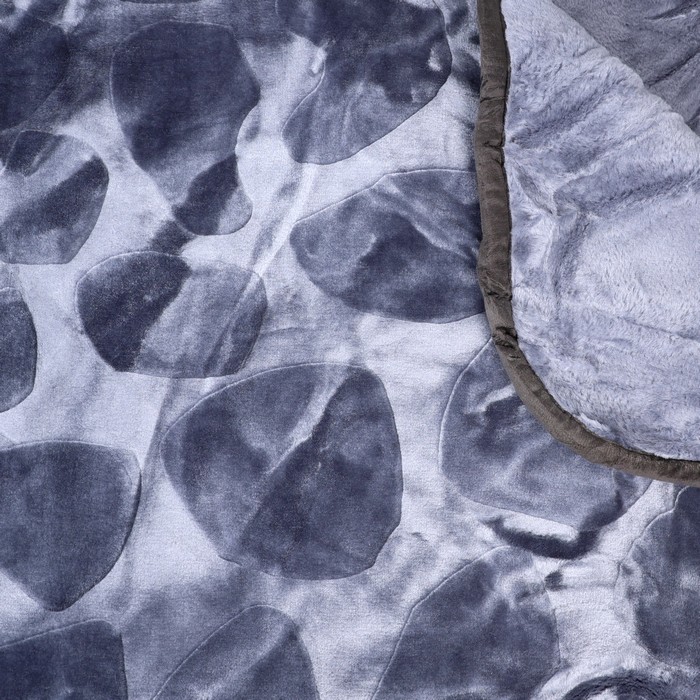 Cuvertura embosata, VOGUE, 200x240cm, Poliester, Gri Inchis, 4.2 kg